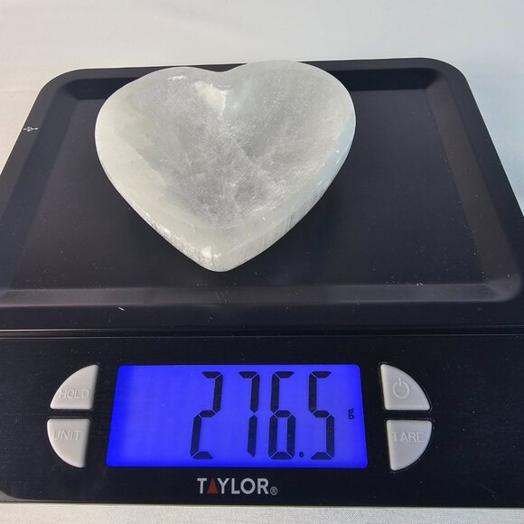 Selenite Crystal Charging Bowl - Heart - Picture 8 of 8